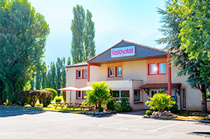 Façade extérieure du Fasthotel de Périgueux en Dordogne